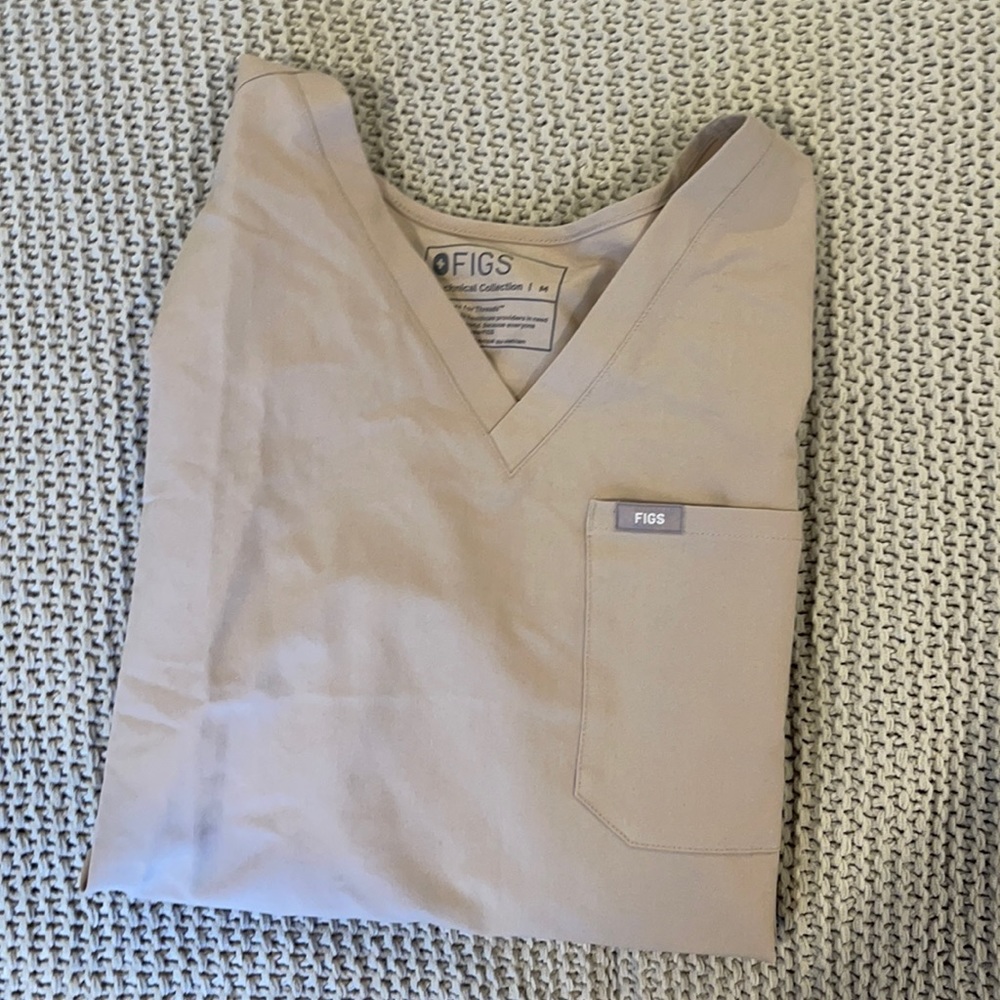 COPY - Figs Boulder Catarina 1 pocket scrub top